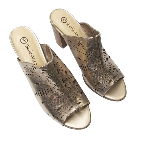 Bella Vita Lark Laser Perforated Slide Sandals - Picture 2 of 11